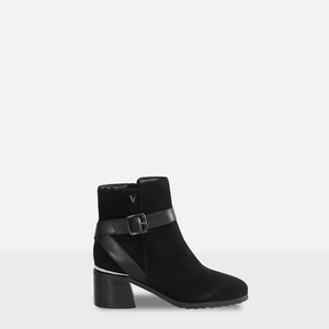 BETTY - Black Suede