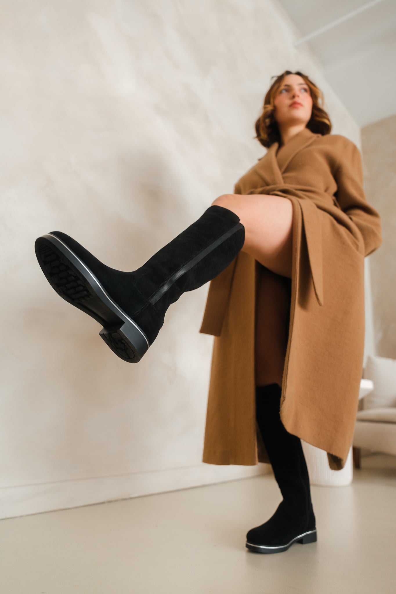 PINA25 - Black Suede