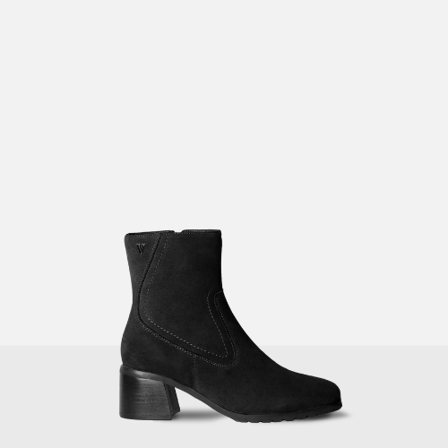 BEAU25 - Black Suede