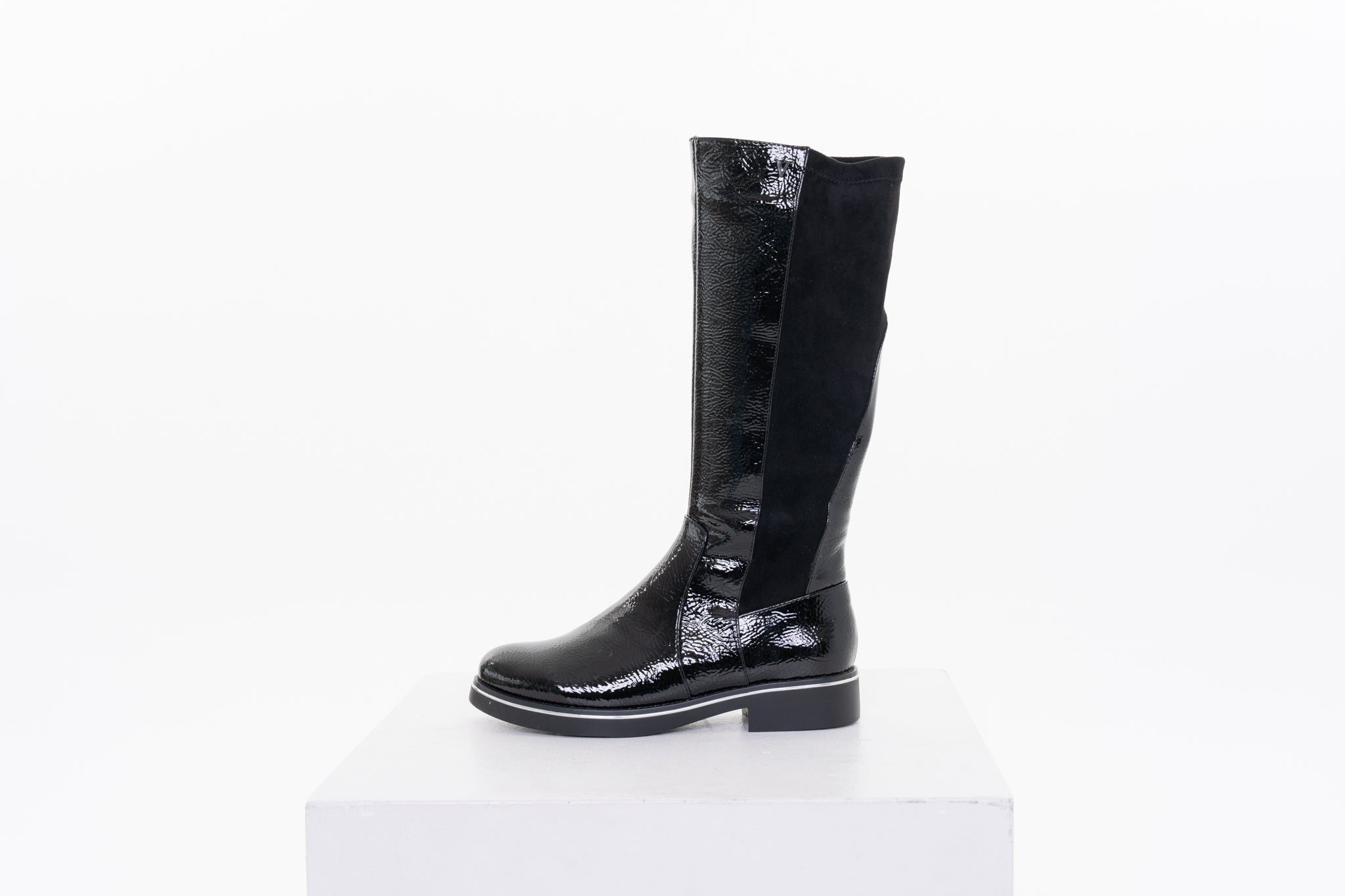 PETULA Black Crinkle